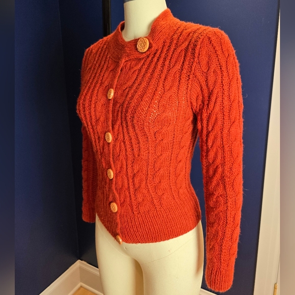 1930s Vintage Hand Made Cable Knit Sweater, XS - Picture 4 of 9